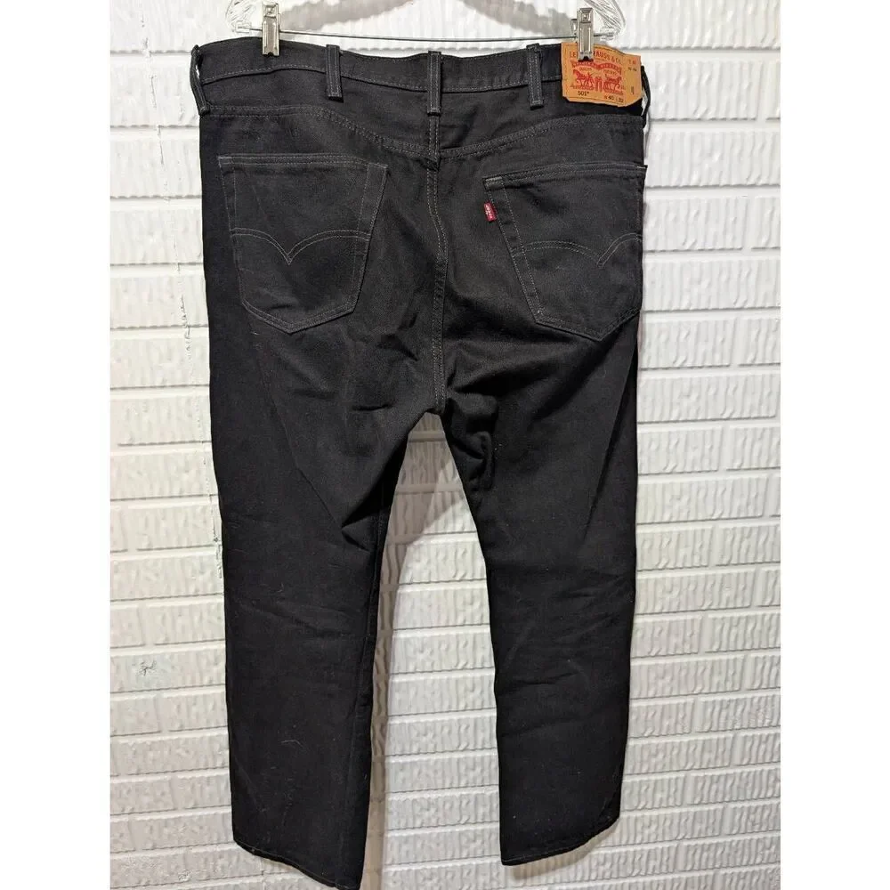 Levi's Vintage Men's Black Solid Button Fly 501 Denim Jeans Size 40 x 32